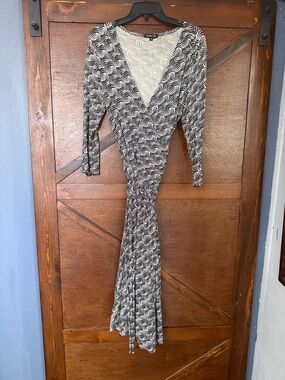 Wrap Maxi Dress in Black & White Wave Print - Women